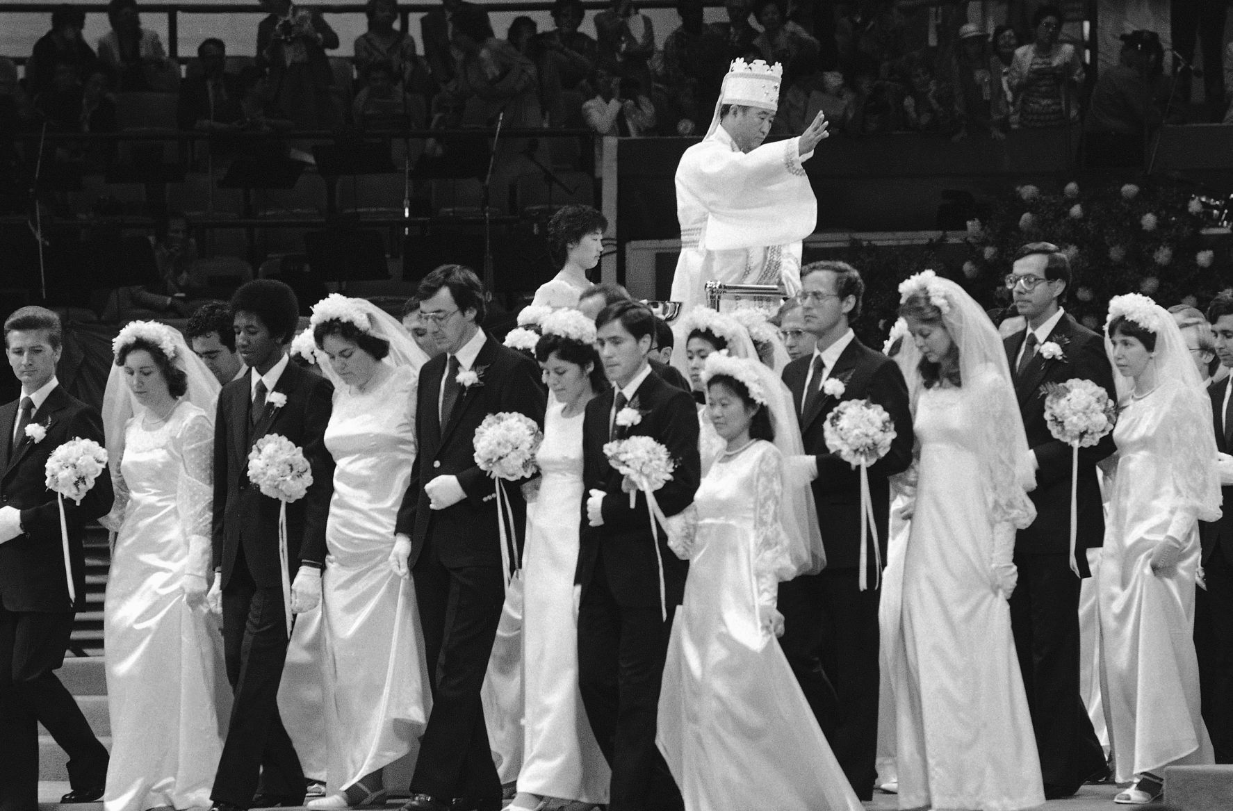 1982: Sun Myung Moon Mass Wedding